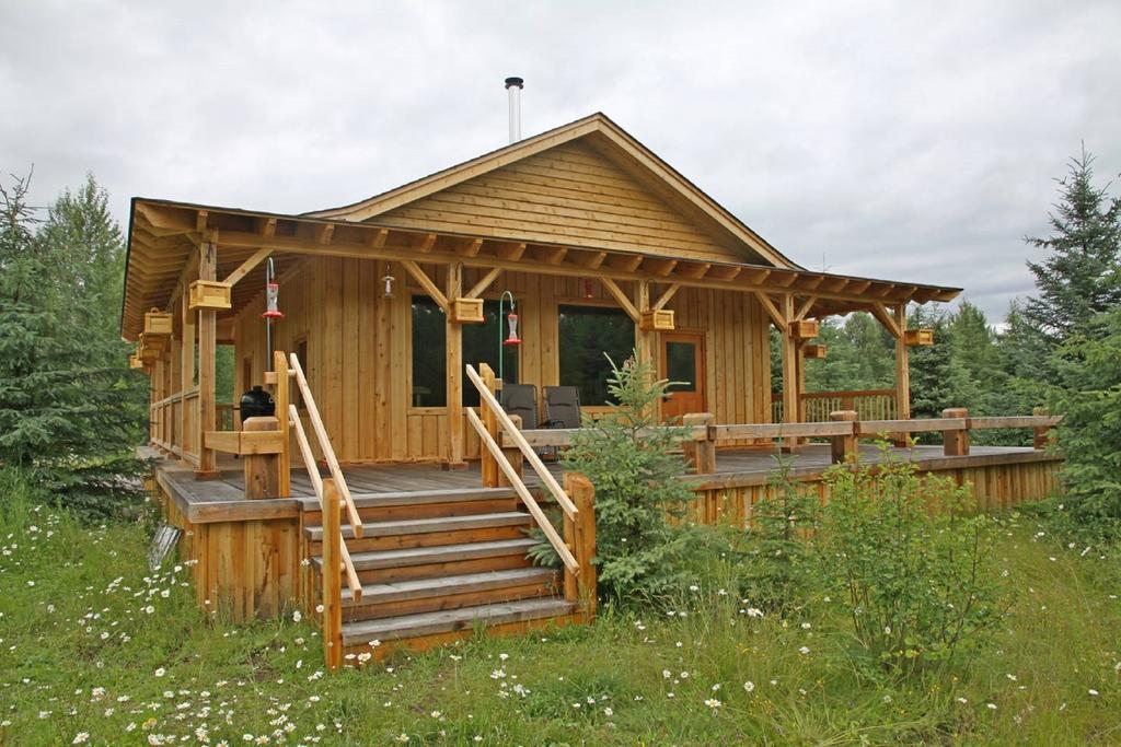 Ldr Lodge - Last Dollar Ranch Smithers Exterior foto